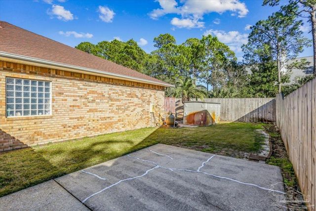 1000 Coronado Ct, Gulf Breeze, FL 32563