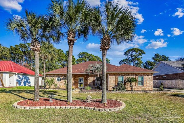 1000 Coronado Ct, Gulf Breeze, FL 32563