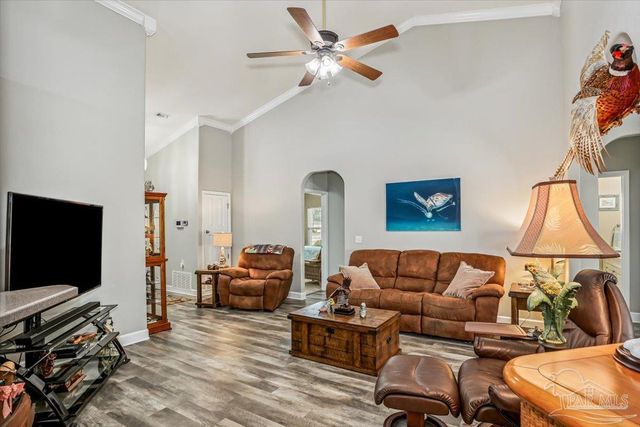 1000 Coronado Ct, Gulf Breeze, FL 32563