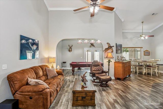 1000 Coronado Ct, Gulf Breeze, FL 32563