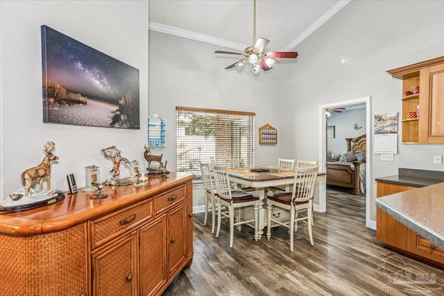 1000 Coronado Ct, Gulf Breeze, FL 32563