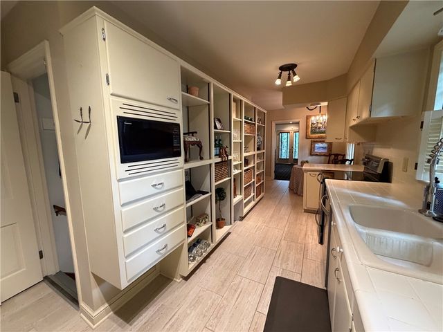 1150 Westridge Drive, Troy, OH 45373