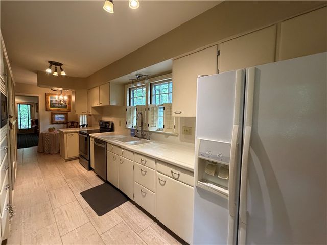1150 Westridge Drive, Troy, OH 45373