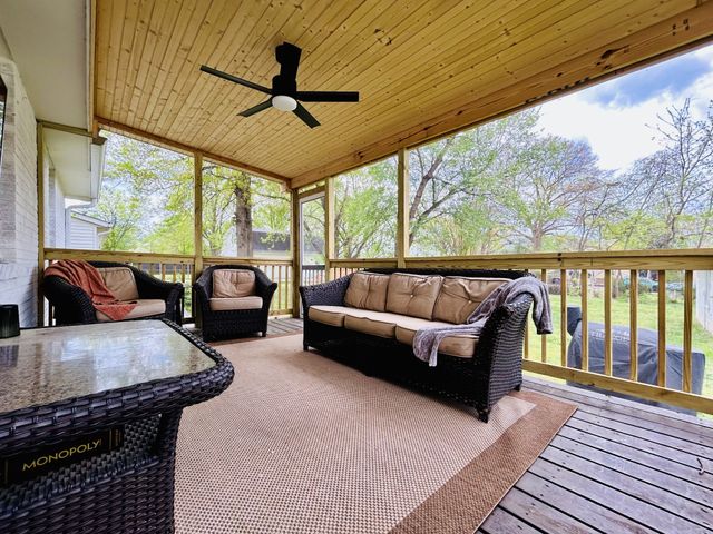 332 Keeton Ave, Old Hickory, TN 37138