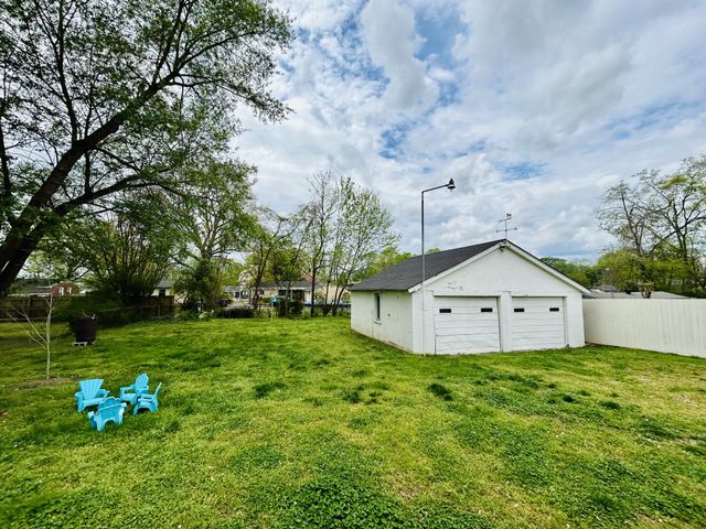 332 Keeton Ave, Old Hickory, TN 37138