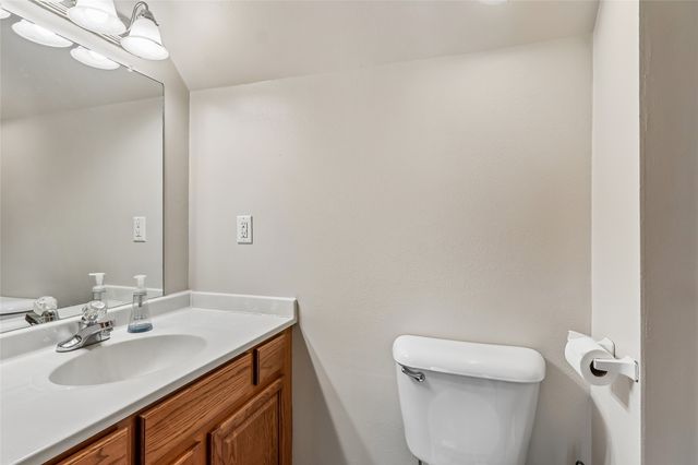 11900 NW Oaktree Drive, Grimes, IA 50111