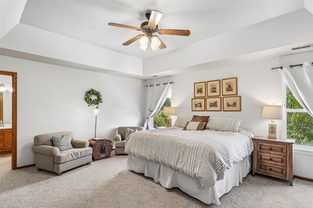 11900 NW Oaktree Drive, Grimes, IA 50111
