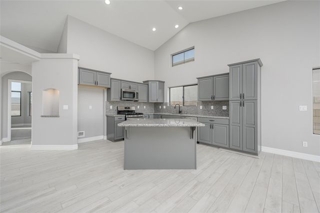 1295 E Barbary Drive, Fort Mohave, AZ 86426