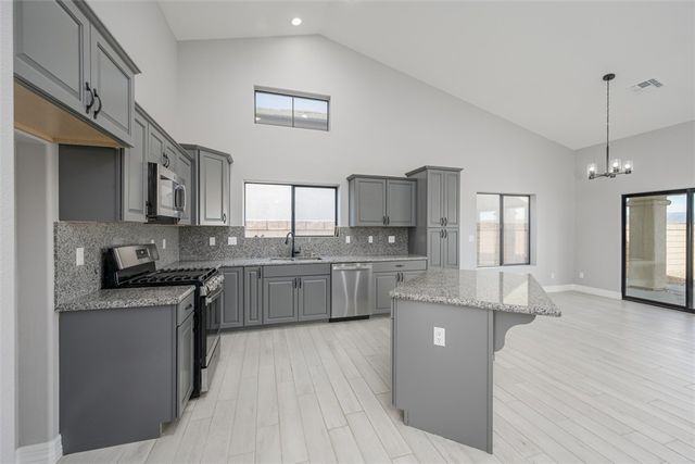 1295 E Barbary Drive, Fort Mohave, AZ 86426