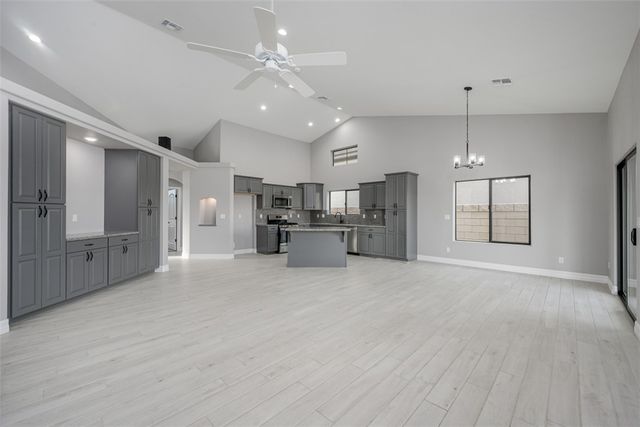 1295 E Barbary Drive, Fort Mohave, AZ 86426