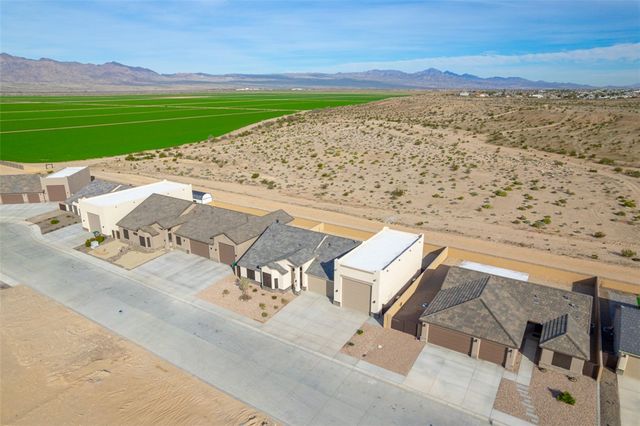 1295 E Barbary Drive, Fort Mohave, AZ 86426