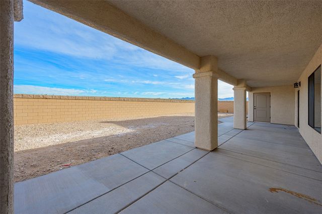 1295 E Barbary Drive, Fort Mohave, AZ 86426