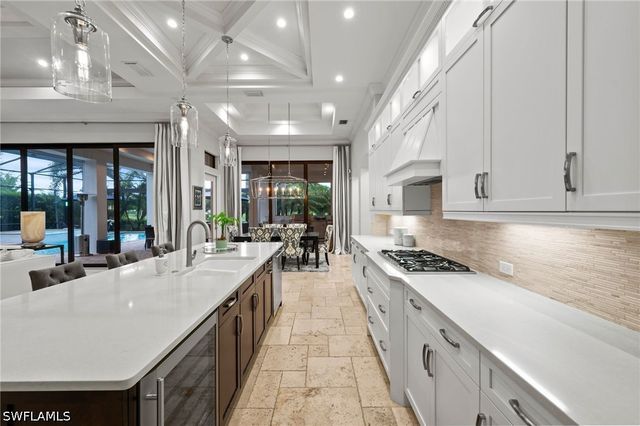 6002 Sunnyslope DR, Naples, FL 34119