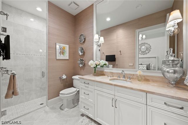 6002 Sunnyslope DR, Naples, FL 34119