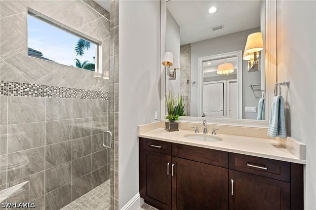6002 Sunnyslope DR, Naples, FL 34119