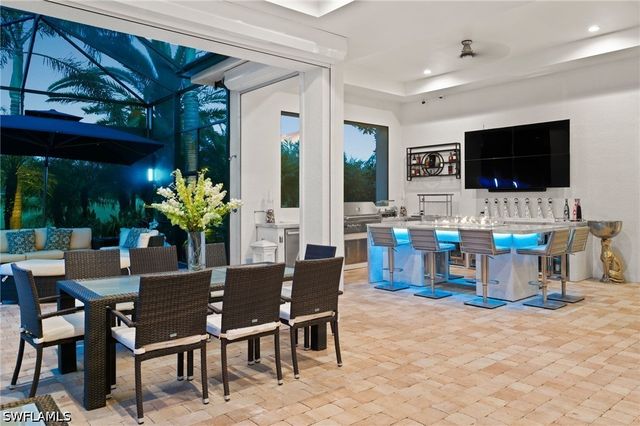 6002 Sunnyslope DR, Naples, FL 34119