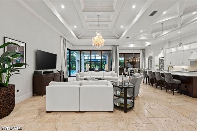 6002 Sunnyslope DR, Naples, FL 34119