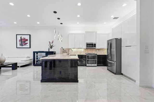 8687 Cathedral Peak Court, Boynton Beach, FL 33473