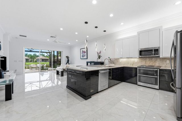 8687 Cathedral Peak Court, Boynton Beach, FL 33473