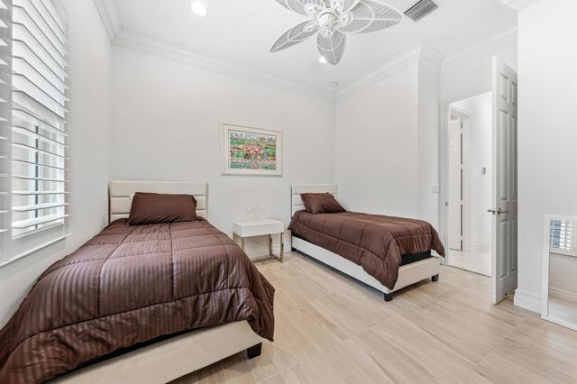 8687 Cathedral Peak Court, Boynton Beach, FL 33473