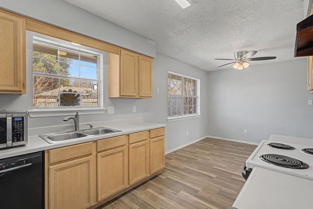 114 Prairie Creek Circle, Princeton, TX 75407