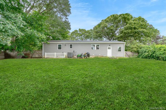 34 Pinetop Drive, Shirley, NY 11967