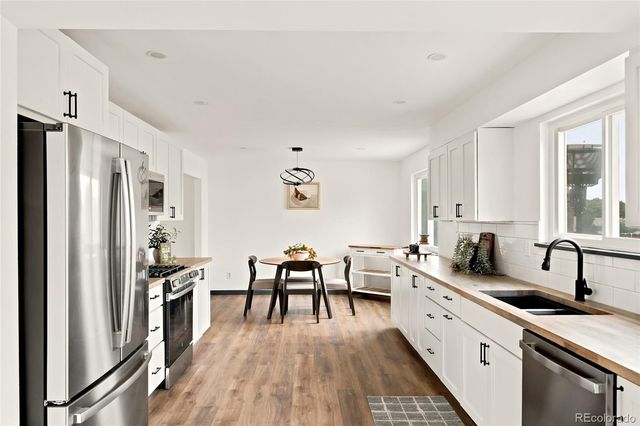 7992 S Corona Way, Littleton, CO 80122