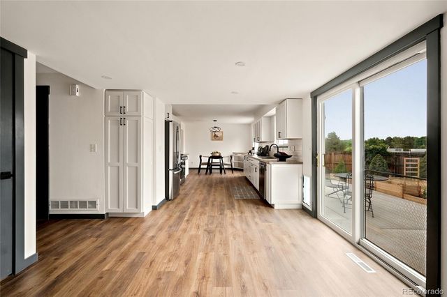 7992 S Corona Way, Littleton, CO 80122