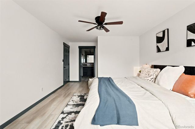 7992 S Corona Way, Littleton, CO 80122