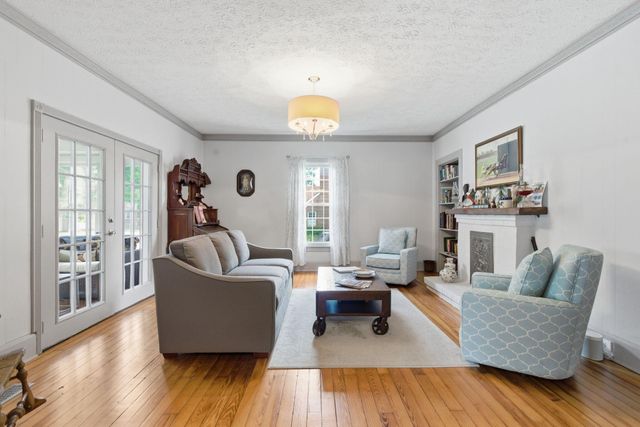 182 Bassett Avenue, Lexington, KY 40502