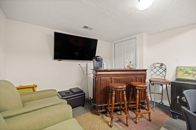 182 Bassett Avenue, Lexington, KY 40502