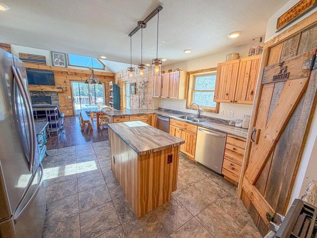 N10498 SAILOR LAKE ROAD, Phillips, WI 54555