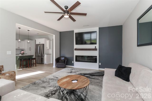 228 Fesperman Circle, Troutman, NC 28166