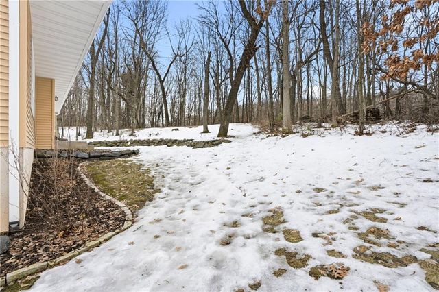 129 Grey Friar Lane, Eau Claire, WI 54701