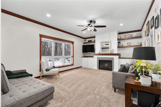 129 Grey Friar Lane, Eau Claire, WI 54701