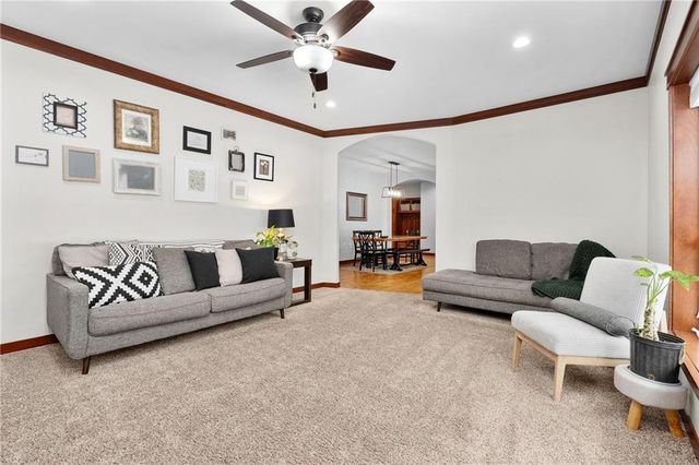 129 Grey Friar Lane, Eau Claire, WI 54701