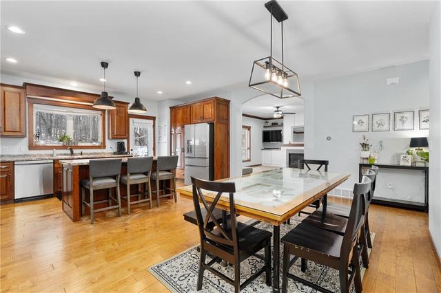 129 Grey Friar Lane, Eau Claire, WI 54701