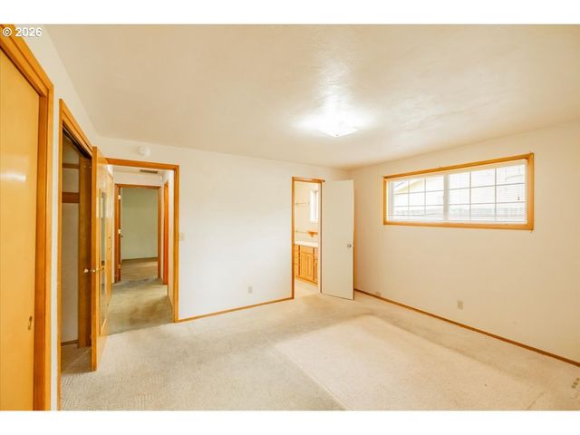 2105 Nw 29TH St, Corvallis, OR 97330