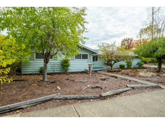 2105 Nw 29TH St, Corvallis, OR 97330