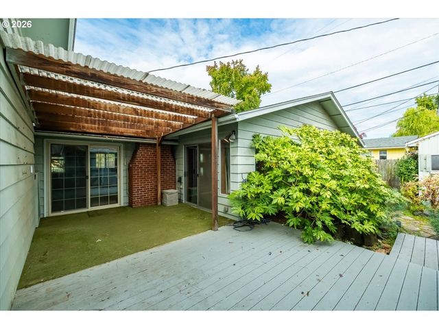 2105 Nw 29TH St, Corvallis, OR 97330