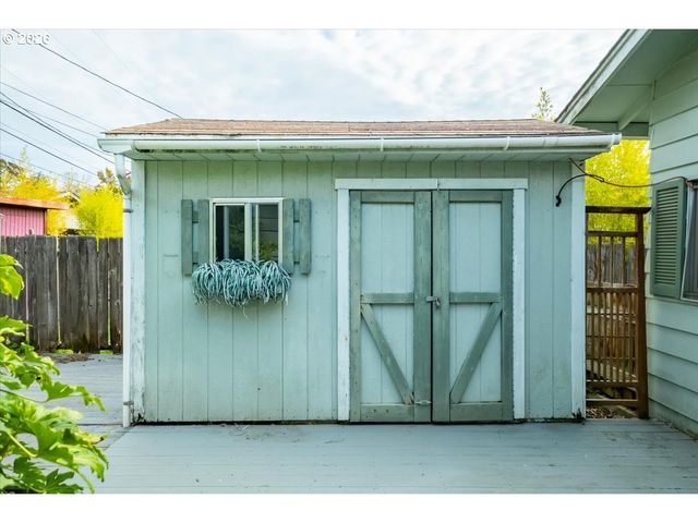 2105 Nw 29TH St, Corvallis, OR 97330