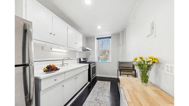 3814 JOHNSON Avenue, New York City, NY 10463