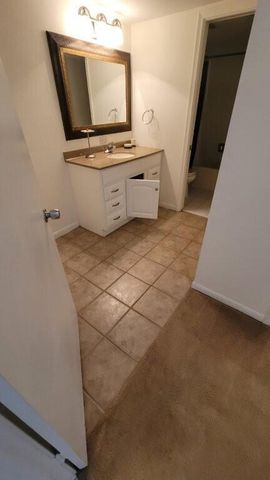 2000 Presidential Way 203, West Palm Beach, FL 33401