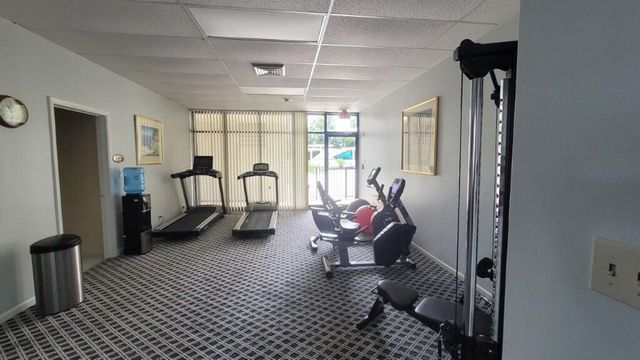 2000 Presidential Way 203, West Palm Beach, FL 33401