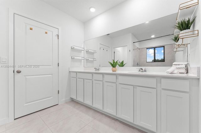 4825 Dillion Street, Lake Worth, FL 33463