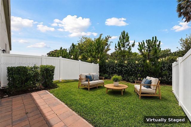 4825 Dillion Street, Lake Worth, FL 33463
