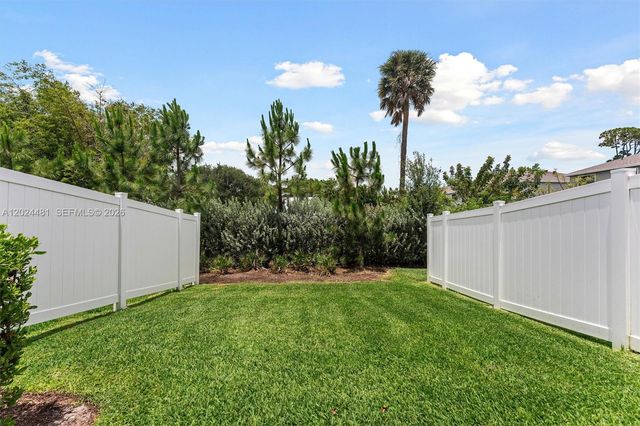 4825 Dillion Street, Lake Worth, FL 33463