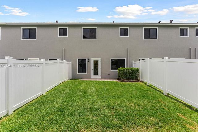 4825 Dillion Street, Lake Worth, FL 33463