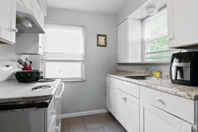 2425 St Albans Avenue, Golf Manor, OH 45237