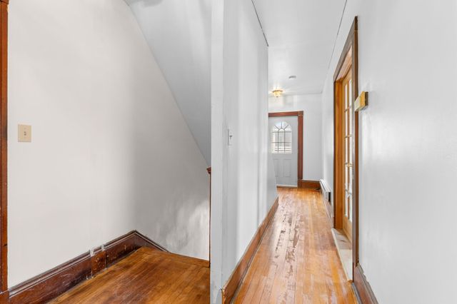 3 Huntington Pl, Brockton, MA 02301